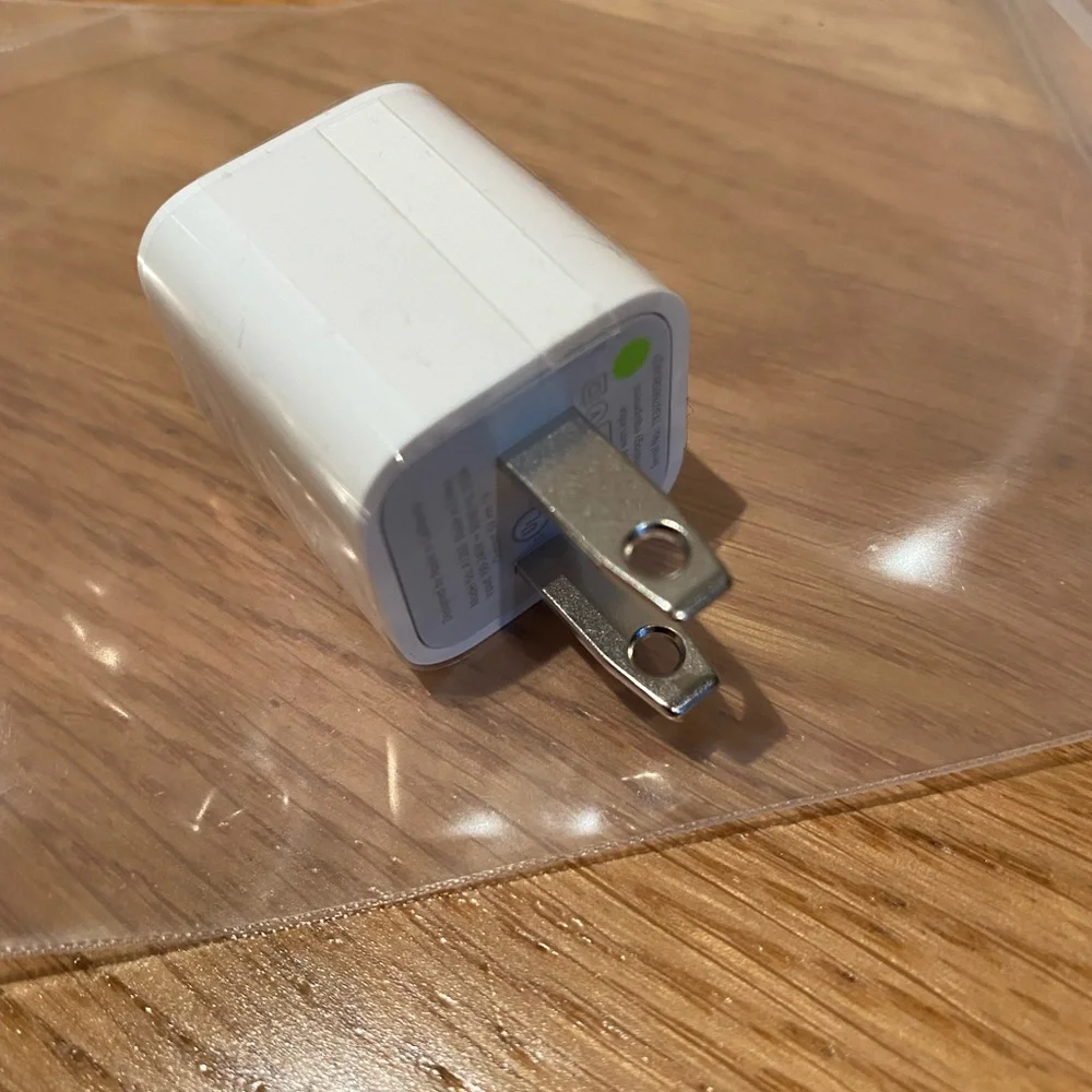 NEW Apple USB Power Adapter🔌 Plug, white
